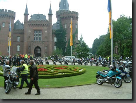 Zur Till Tour 2008  -  Treffen und Start direkt am Schloss Moyland